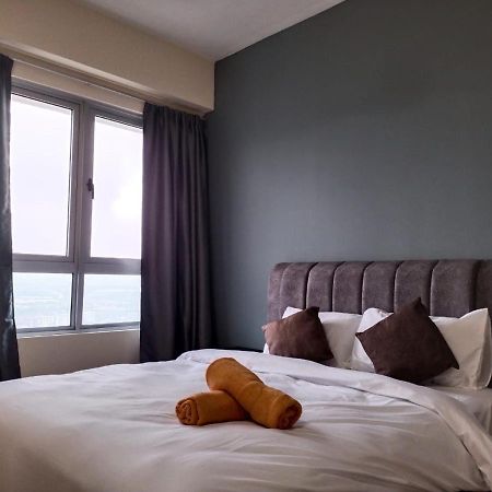 3 Bedrooms Big House Saville Cheras Mrt With Balcony Εξωτερικό φωτογραφία