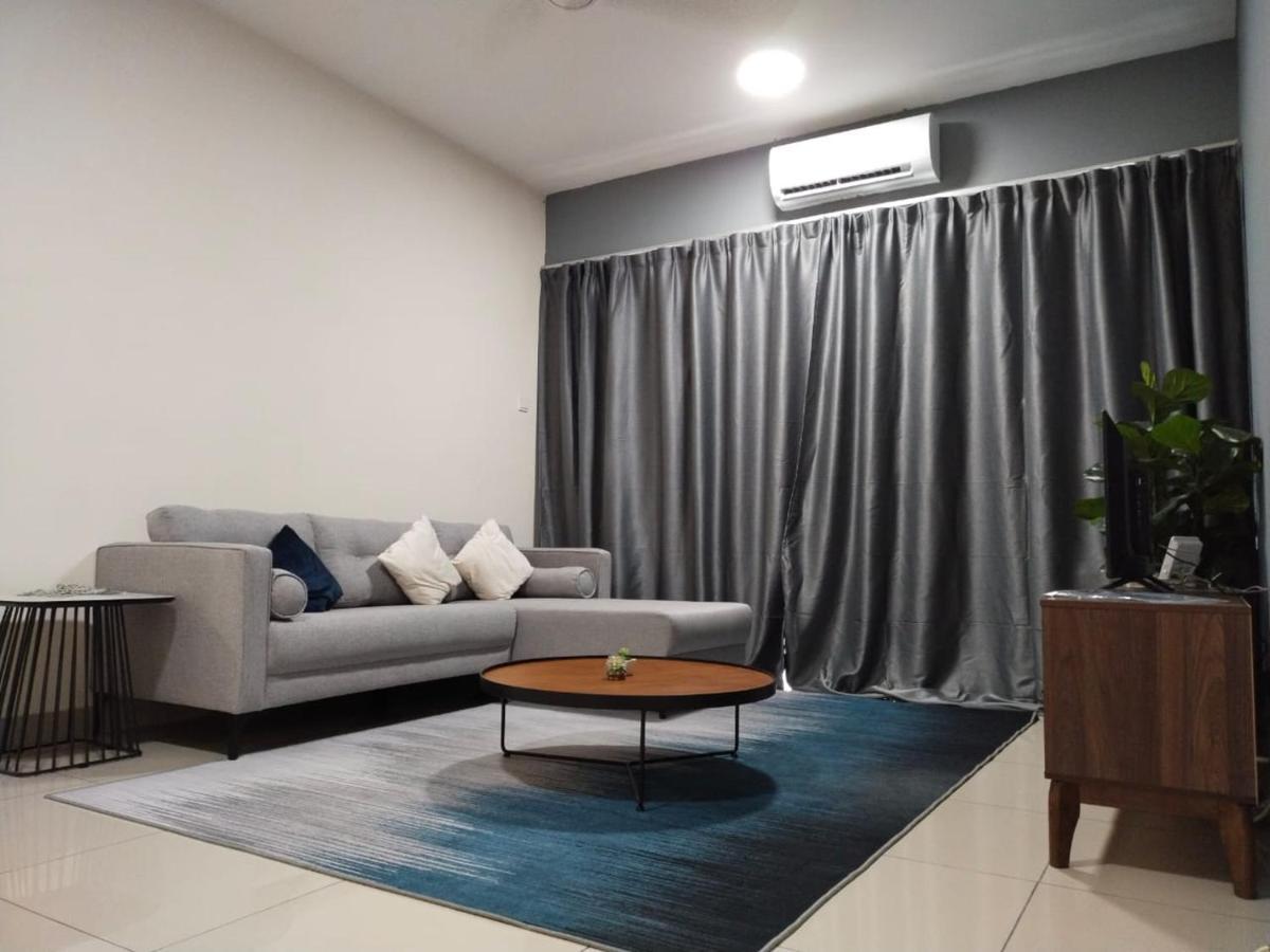 3 Bedrooms Big House Saville Cheras Mrt With Balcony Εξωτερικό φωτογραφία